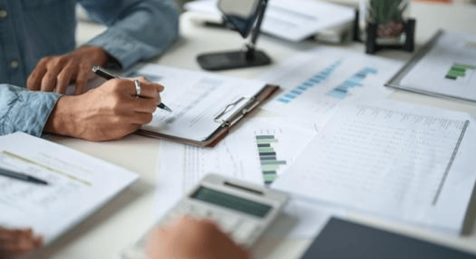 Wie Unternehmen in der DACH-Region Operations mit individuellen internen Ökosystemen zentralisieren