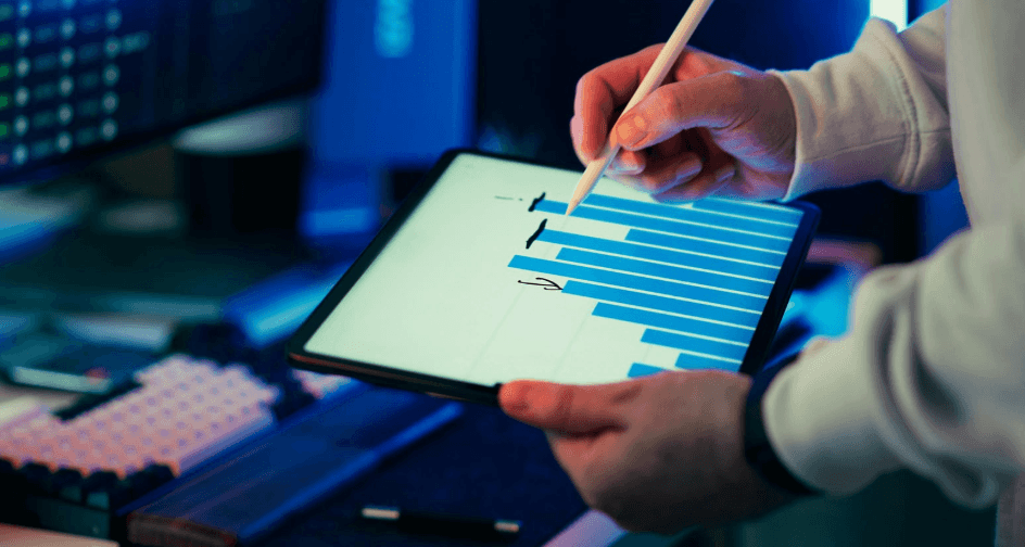 Individuelle KI-Dashboards für Führungskräfte: Operative Entscheidungsintelligenz in Echtzeit für moderne Unternehmen