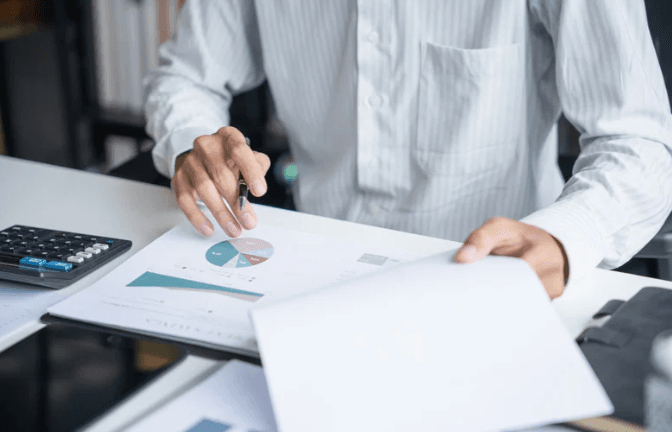 Aufbau von Enterprise Data Lakes in Europa: Business Intelligence und KI Infrastruktur zentralisieren