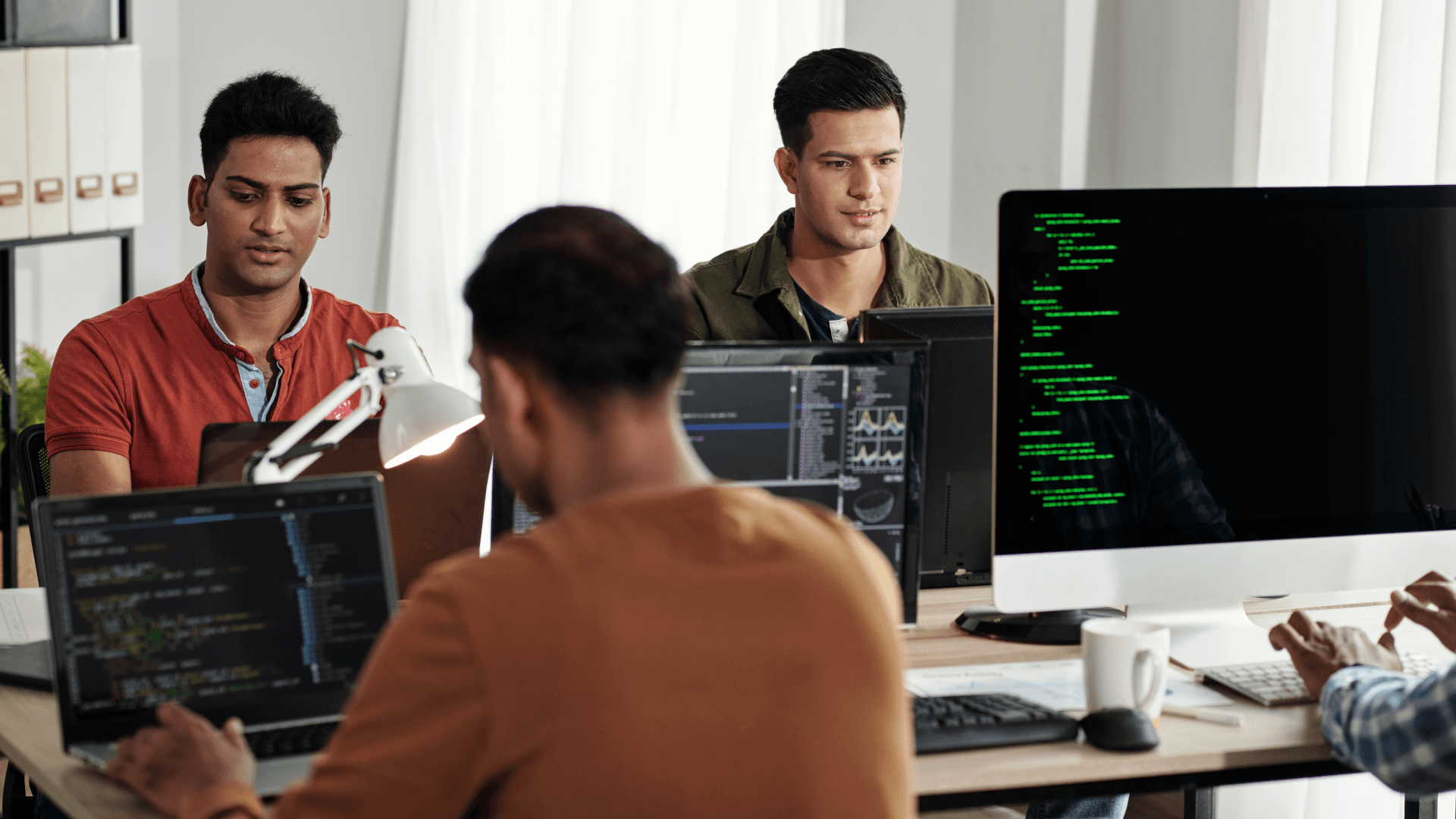 Platform Engineering vs. DevOps Was Unternehmensleiter wissen müssen