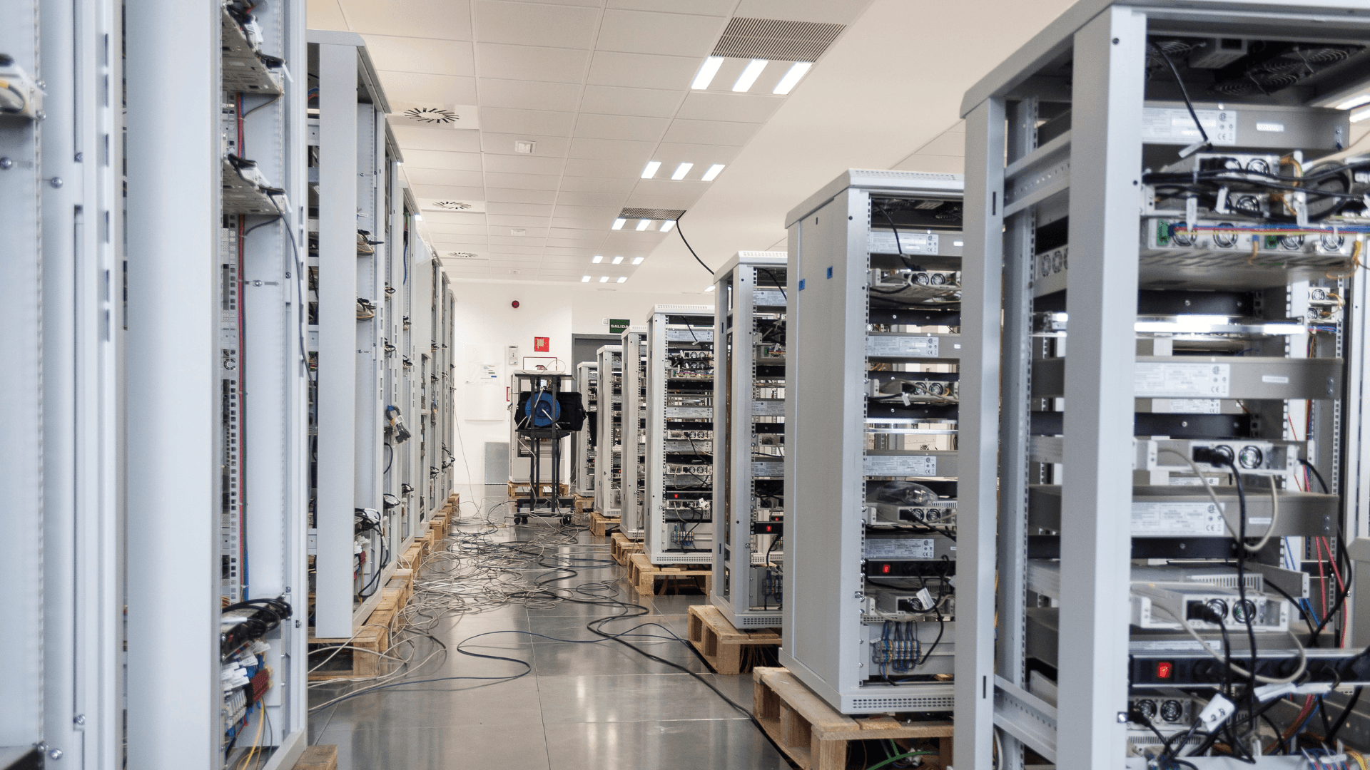 Enterprise AI Center of Excellence: Wie Unternehmen künstliche Intelligenz strategisch erfolgreich etablieren