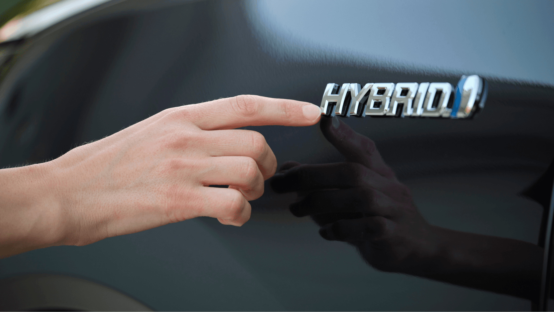 Hybrid Cloud Architecture: Wie Unternehmen das Beste aus Private und Public Cloud kombinieren