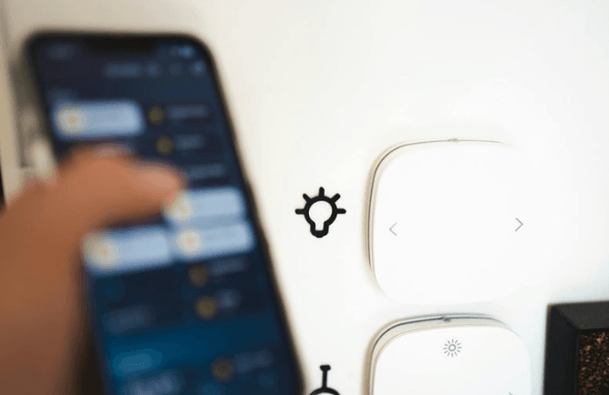 Industrielle IoT Plattformen in Deutschland: Sensoren, Operations und Predictive Intelligence verbinden