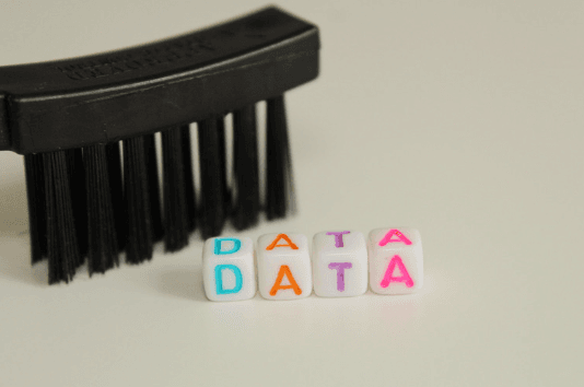 Warum europäische Unternehmen Enterprise Datenkataloge aufbauen, bevor sie KI Initiativen skalieren